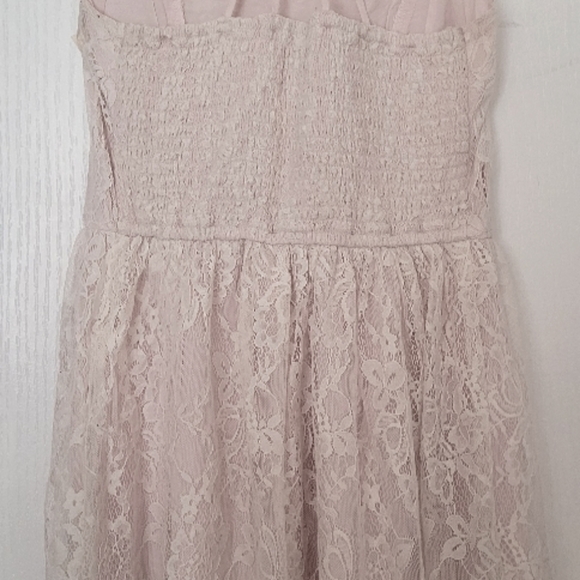 Lace summer dress - Picture 2 of 2